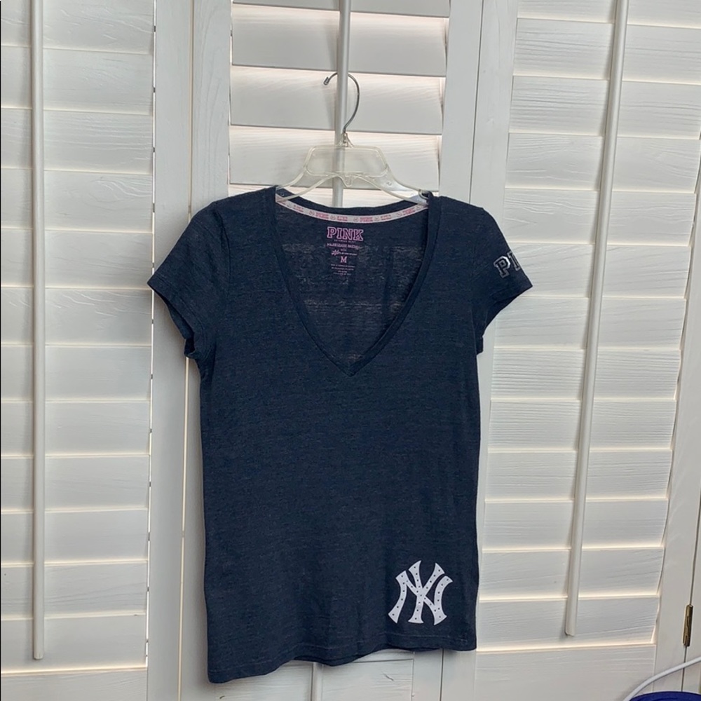 PINK Victoria’s Secret New York baseball T-shirt